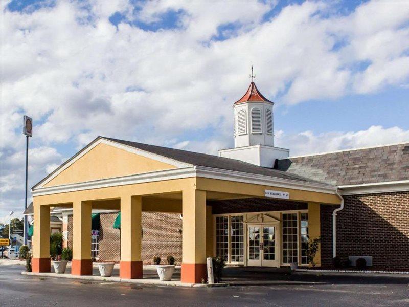 Red Roof Inn Данн Экстерьер фото
