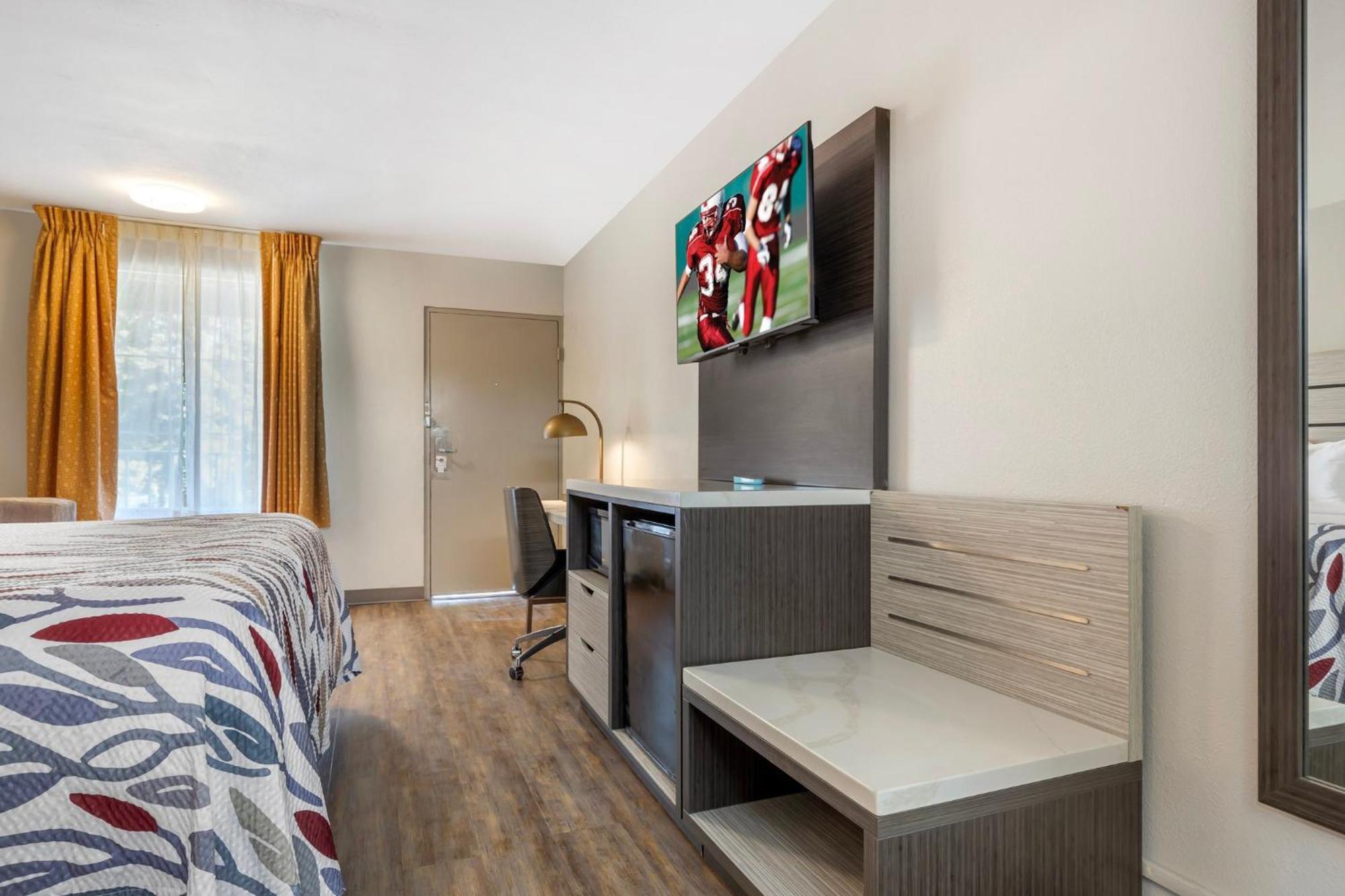 Red Roof Inn Данн Экстерьер фото