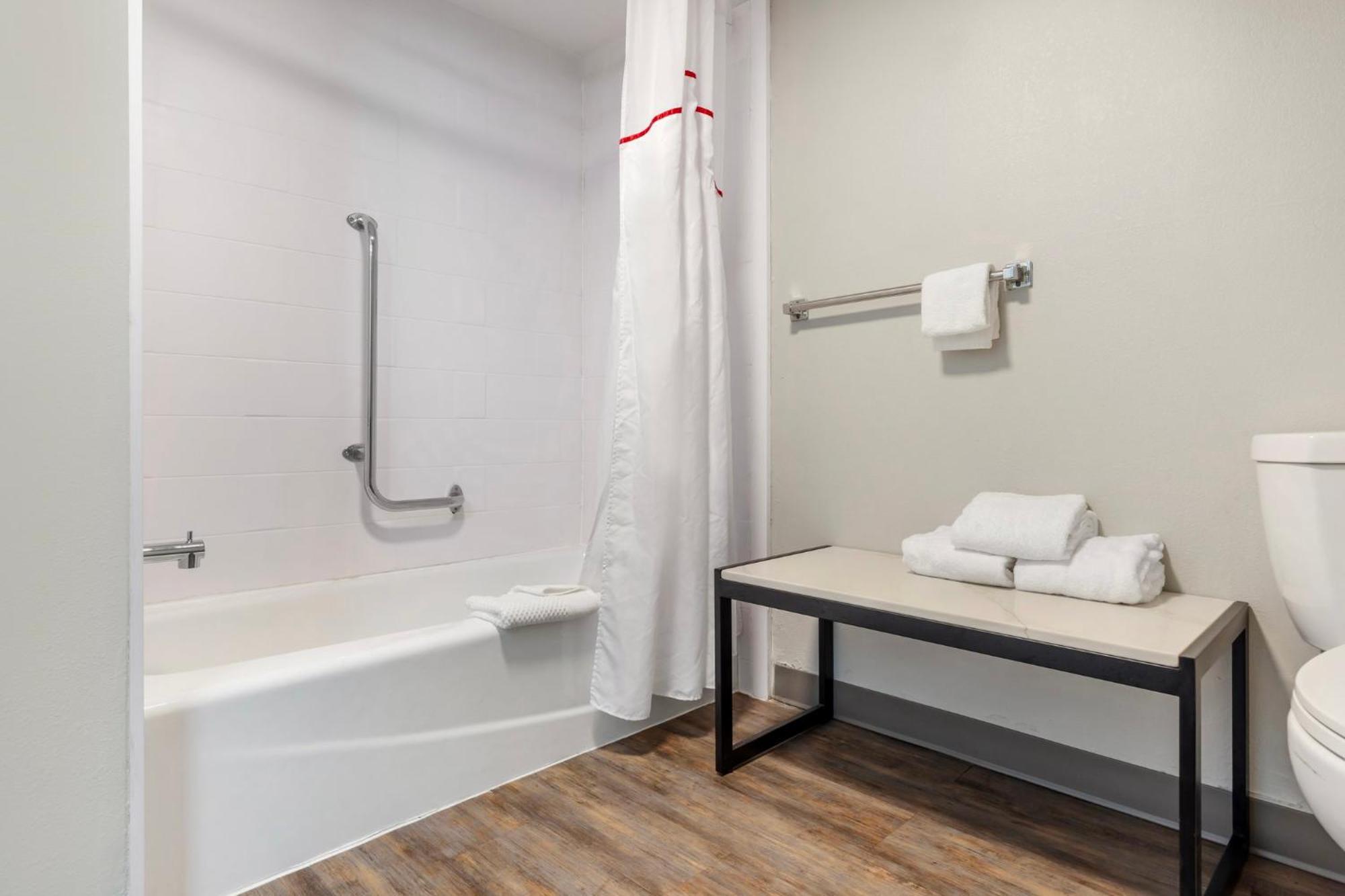 Red Roof Inn Данн Экстерьер фото